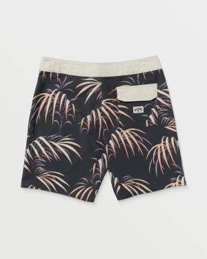Sundays Pro Performance 19 Boardshorts – Aged Indigo