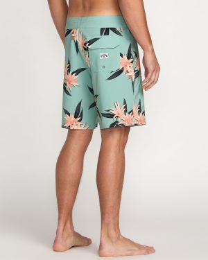 Sundays Pro Performance 19 Boardshorts – Mist Green