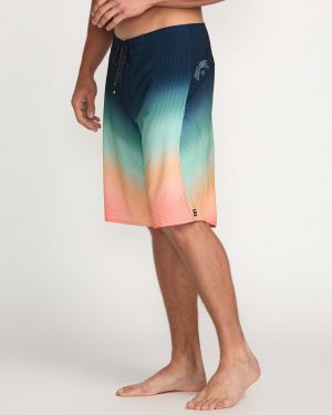 Fluid Pro Performance 21 Boardshorts – Multi