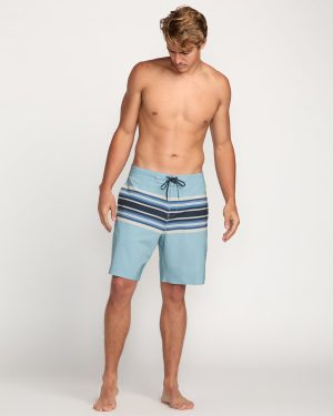 Spinner Lo Tide Boardshorts – Washed Blue
