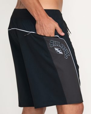 Straddie Pro Performance 20 Boardshorts – Stealth