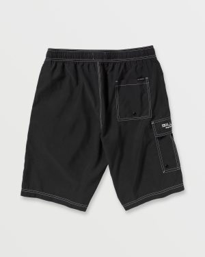 Throw On Laybacks 21 Trunks – Black