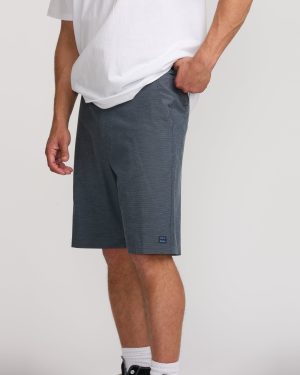 Crossfire Submersible 21 Hybrid Shorts – Navy