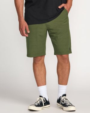 Crossfire Submersible 21 Hybrid Shorts – Olive