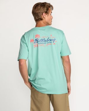 Skull Island Premium Tee – Bermuda
