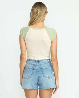Paradise Short Sleeve Raglan Tee – Pistachio