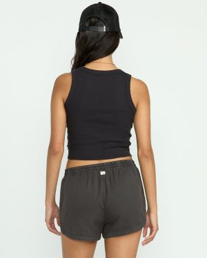 Rerun Tank – Black Sands