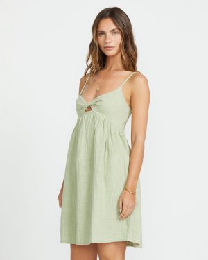 In A Twist Dress – Pistachio