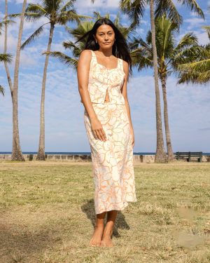 Keep It Simple Skirt – Salt Crystal