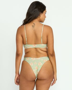 More To Sea Cami Plunge Bikini Top – Pistachio