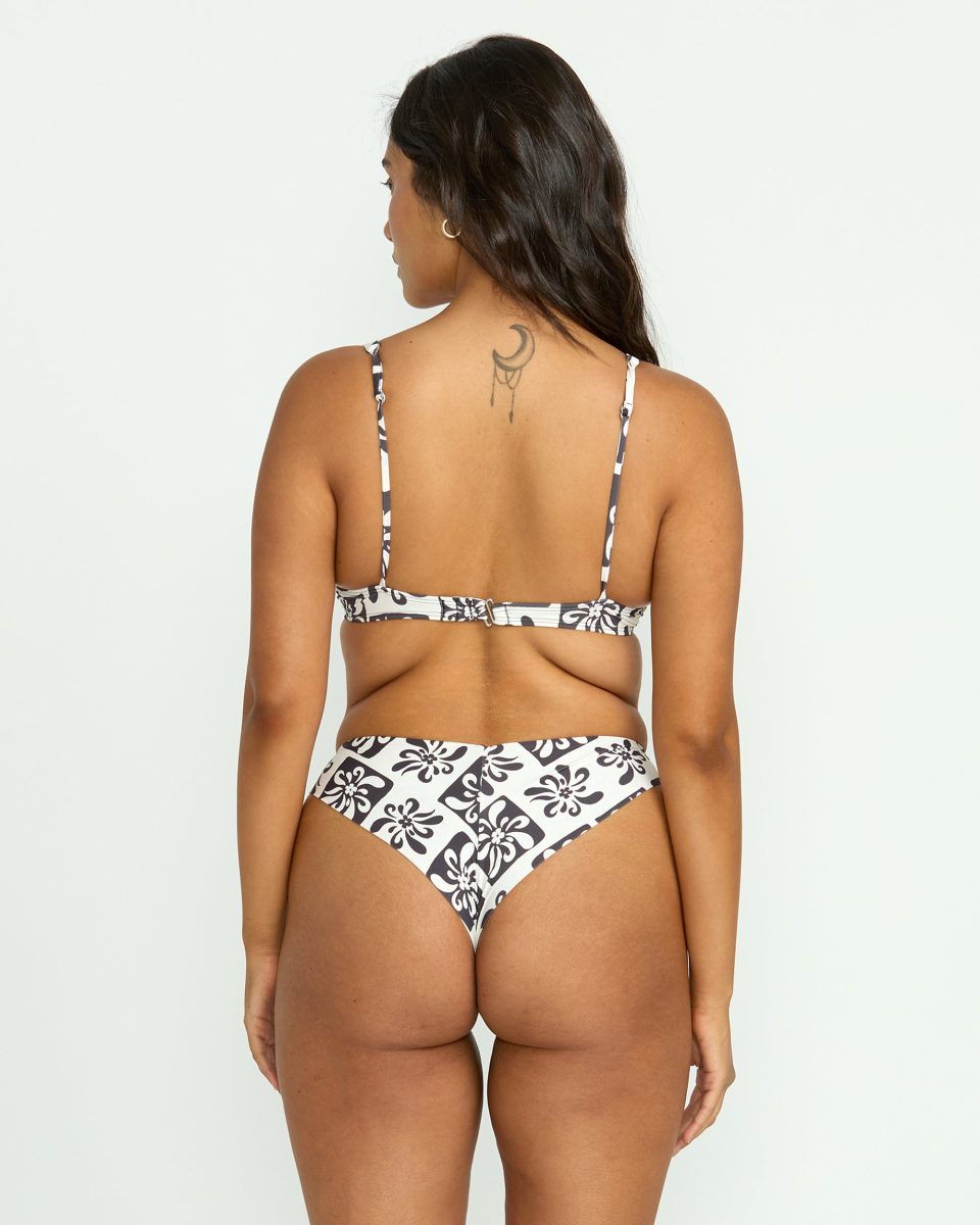 Ur A Legend V Hike Bikini Bottom - Black Sands