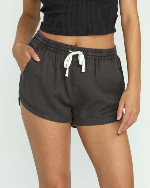 Road Trippin Elastic Waist Shorts – Off Black