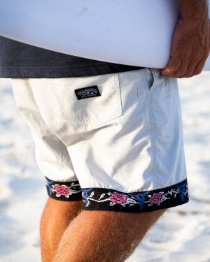 Occy Larry Shorts – Silver