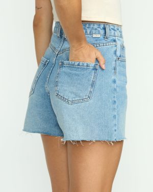 Riley Cut-Off Denim Shorts – Faded Indigo Fray