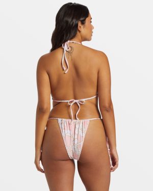 The Tropics Call Remi Triangle Bikini Top – Feelin Peachy